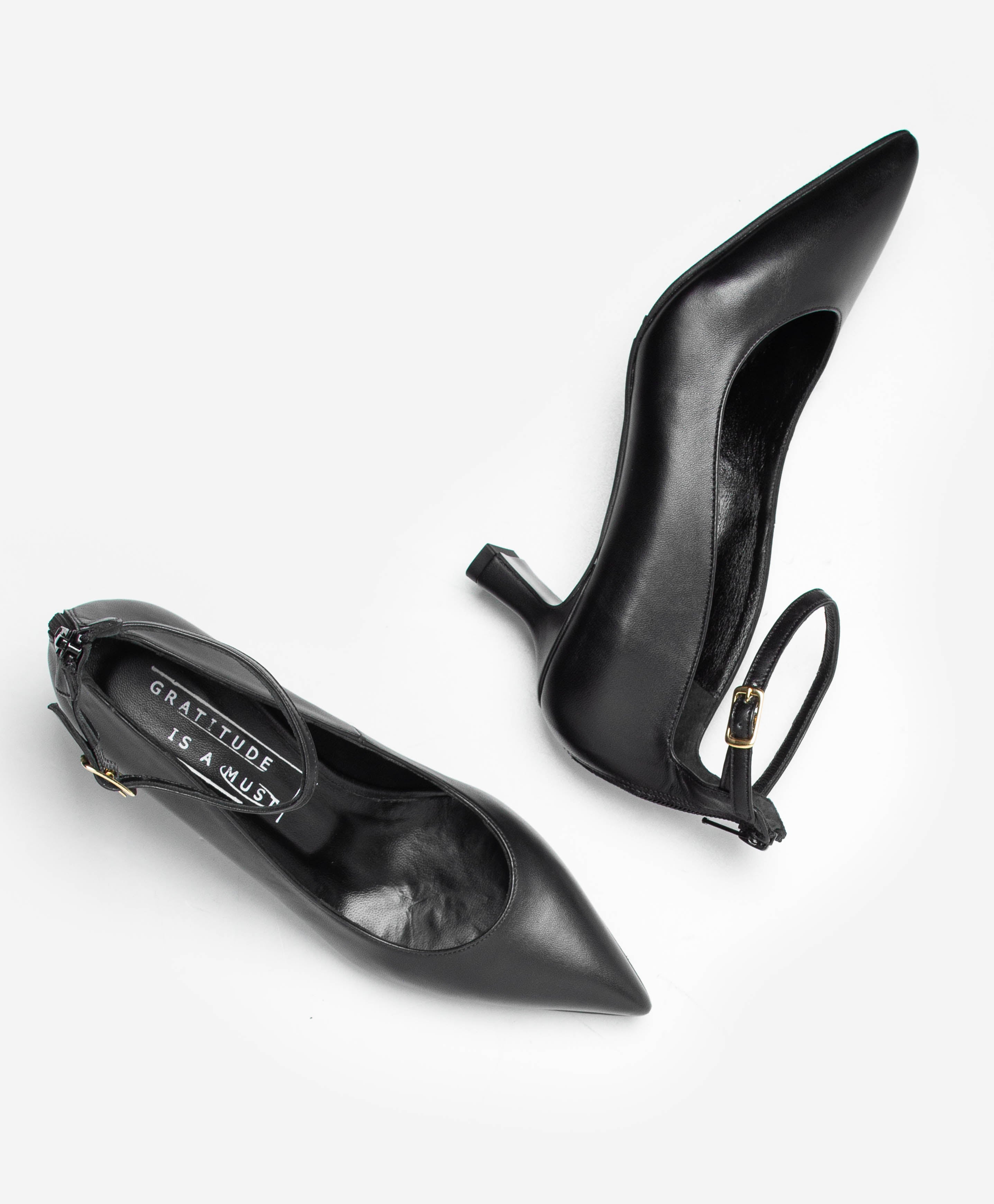 GRATITUDE IS A MUST SR740 NERO