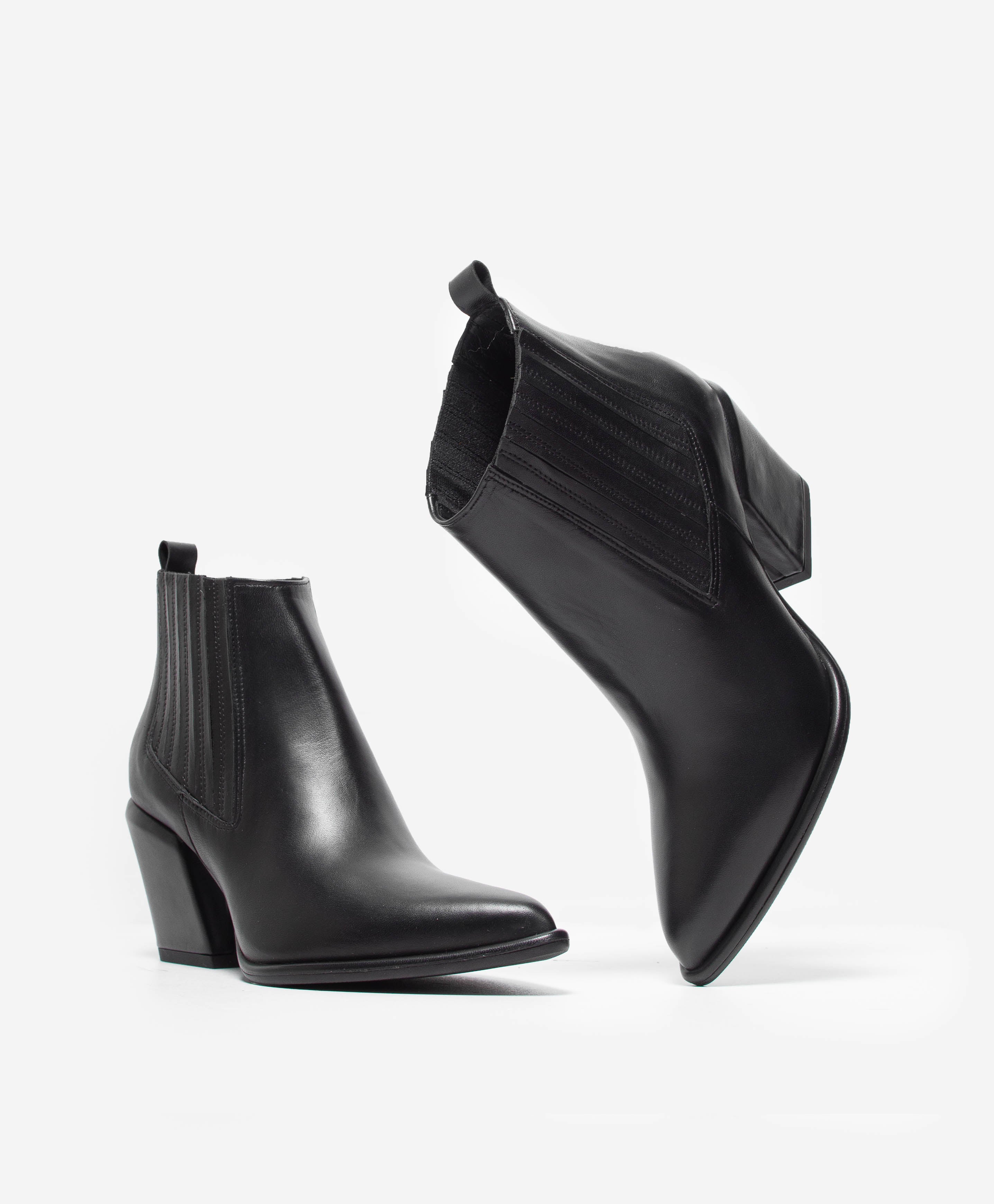 GRATITUDE IS A MUST SR761 NERO OPACO