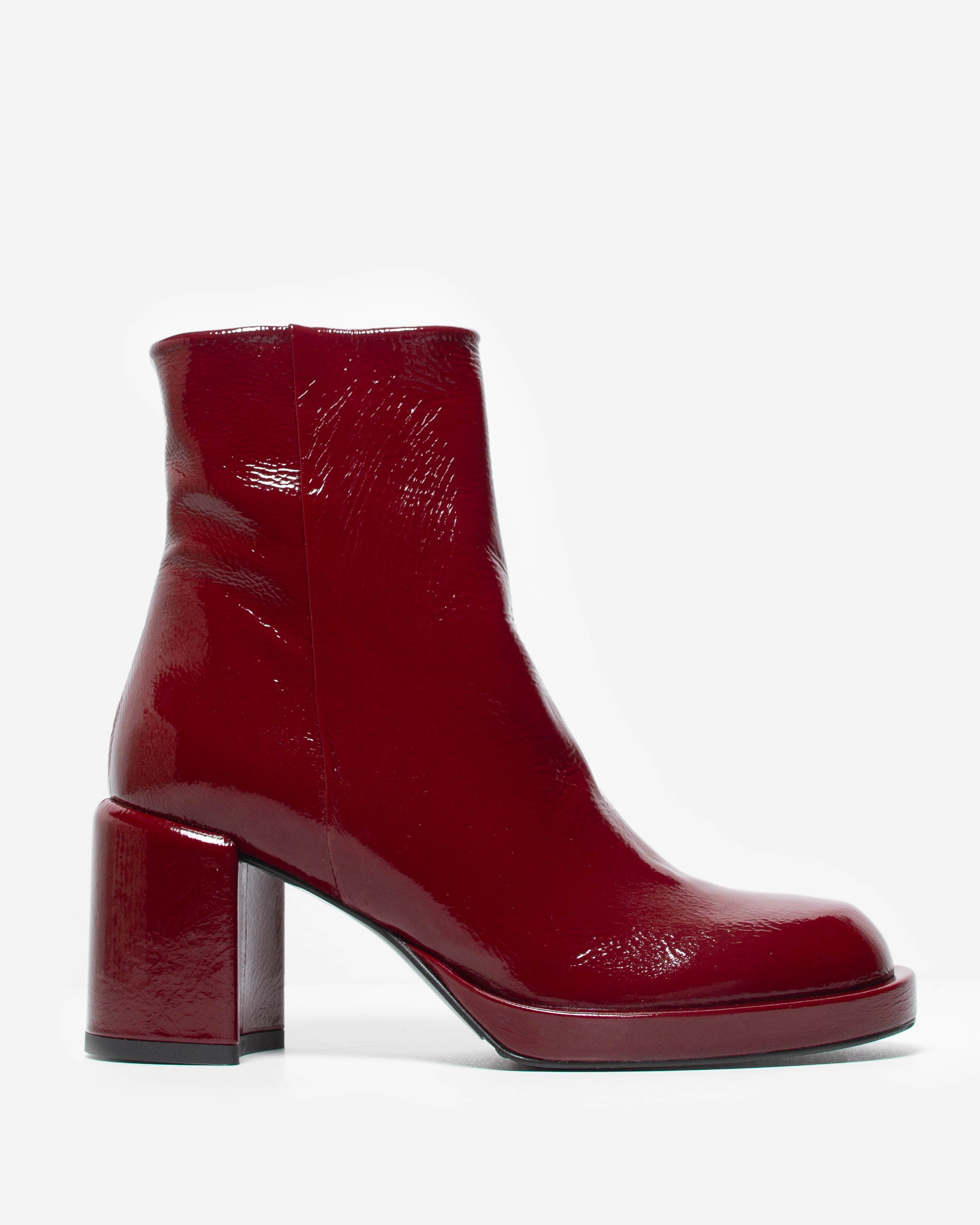 GRATITUDE IS A MUST SR753 BORDEAUX