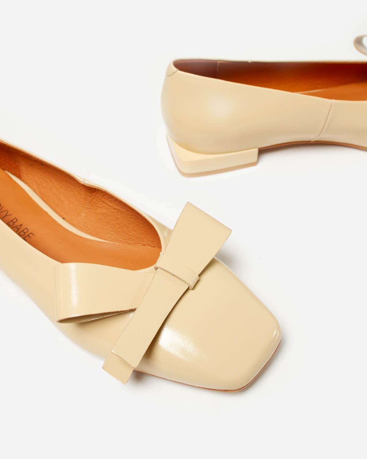 FLORA BEIGE