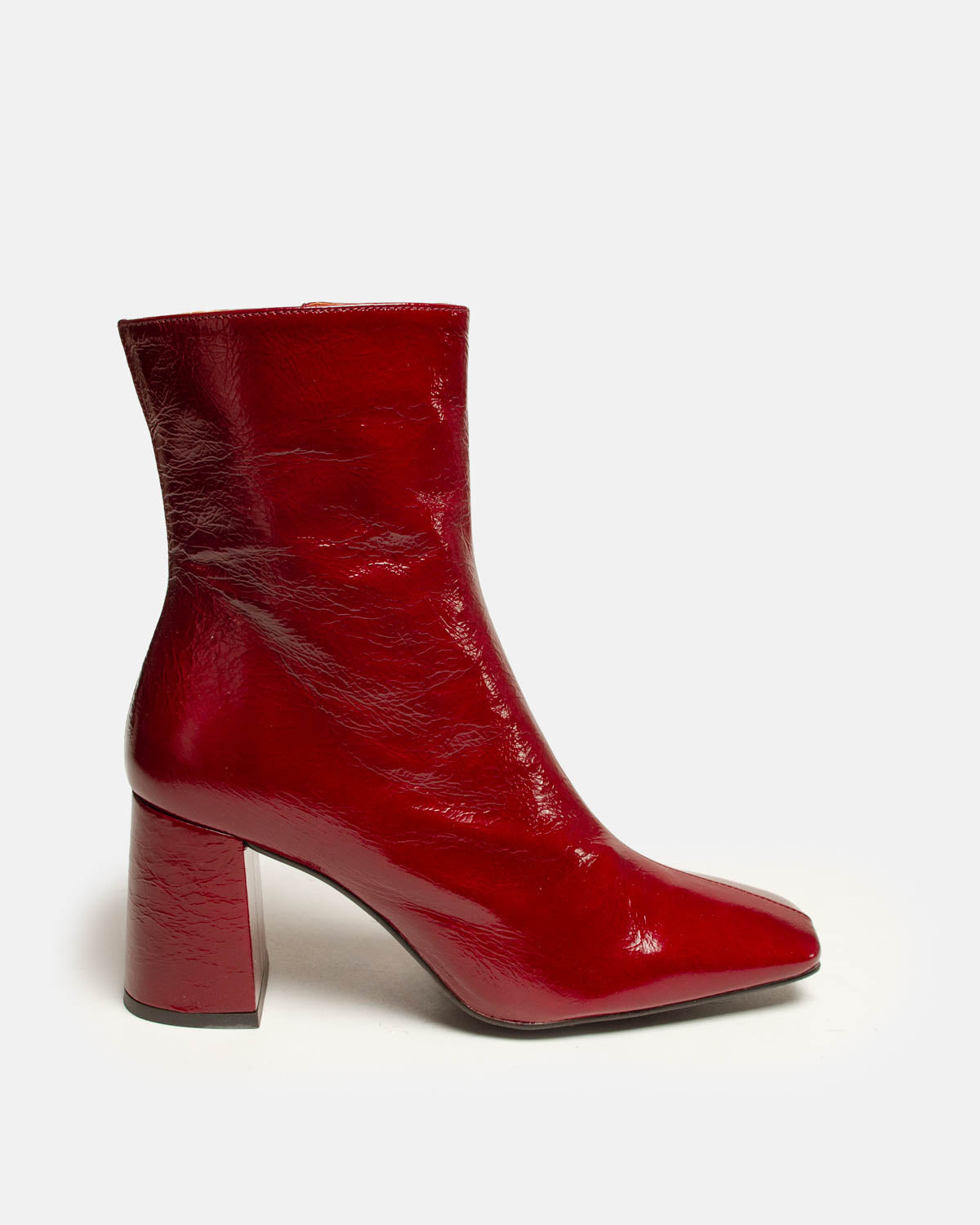 NYRA ROSSO