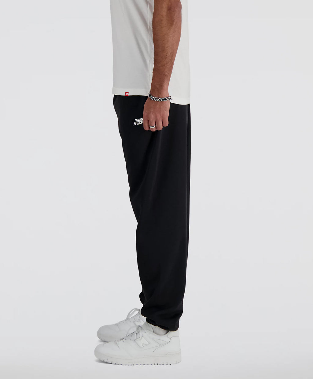 MP41519 SPORT ESSENTIALS JOGGERS BLACK