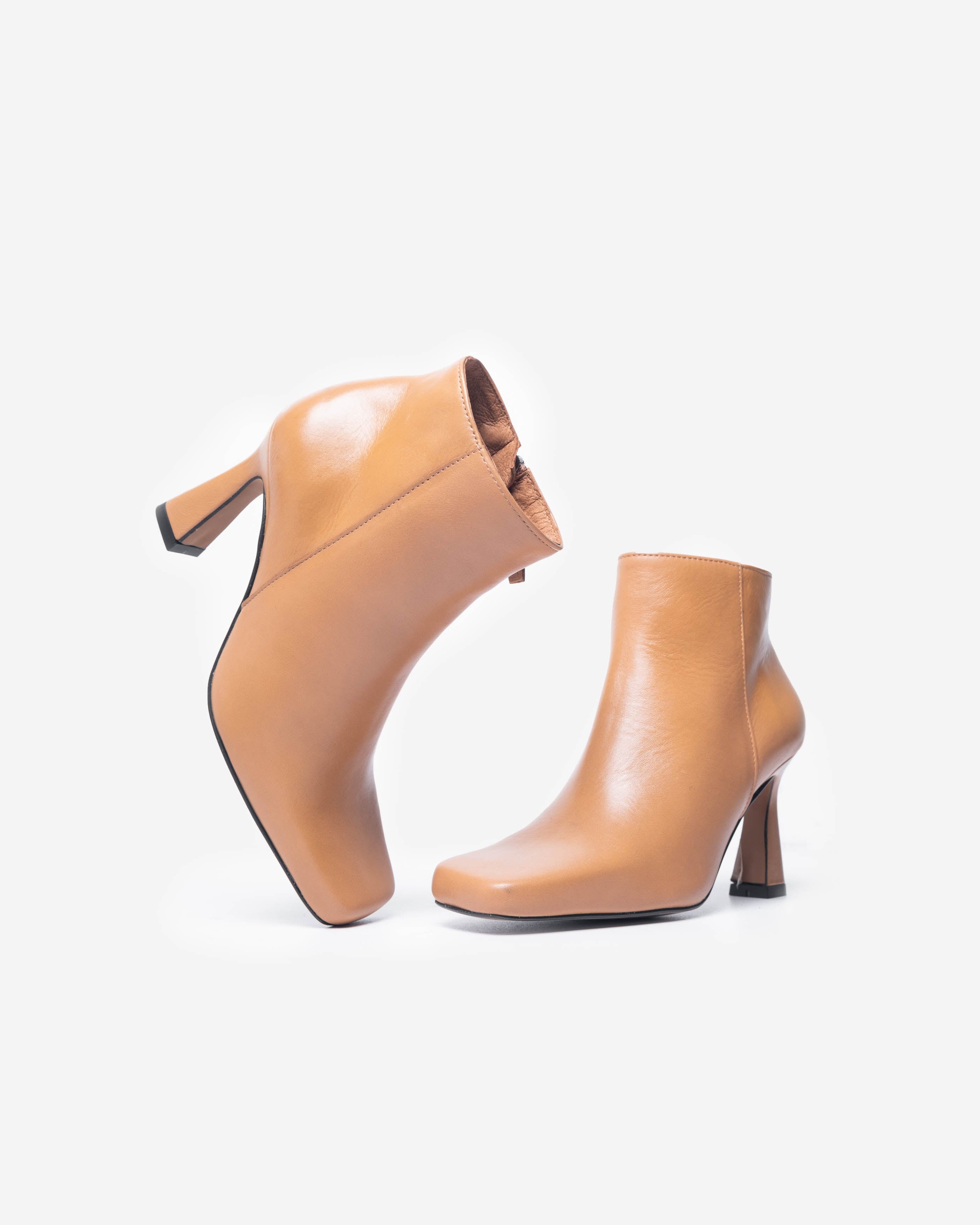GROOVYBABE 22528 CAMEL