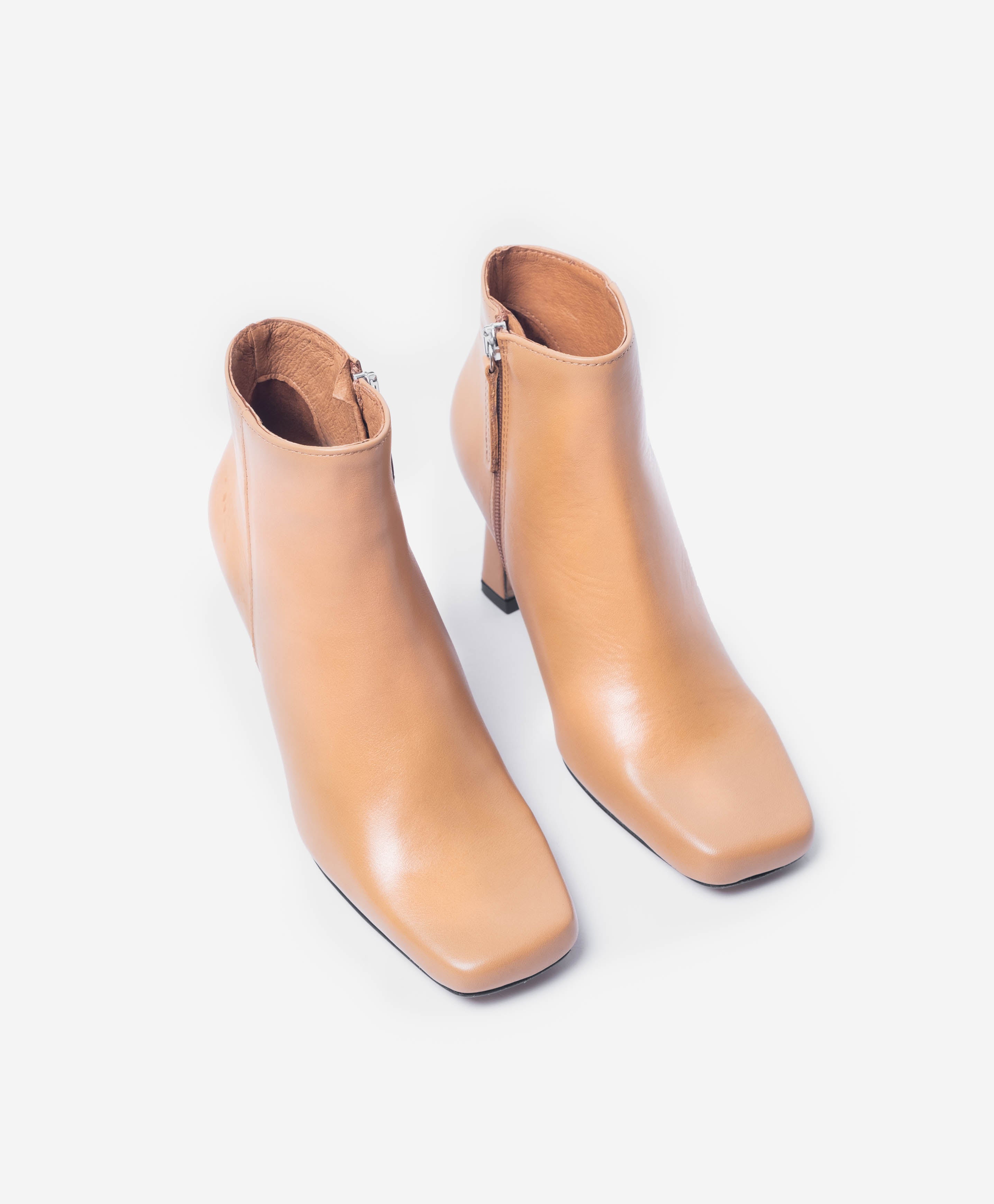 GROOVYBABE 22528 CAMEL